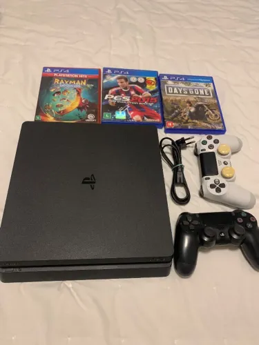PS4 Slim - 1TB (Bem conservado)