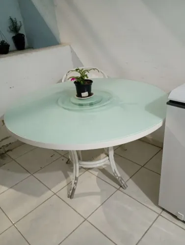 Mesa 4 cadeiras 