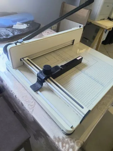 Guilhotina A3 Semi Nova Papelaria 