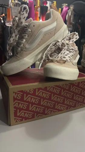Tênis vans Knu Skool feminino rosa