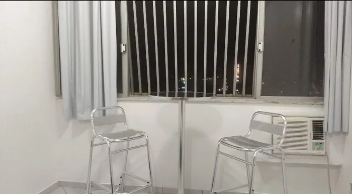 Kit cadeira e mesa