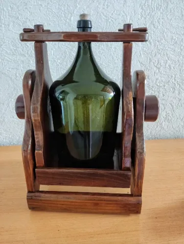 Suporte Artesanal Antigo De Garrafão em Madeira 5 Litros