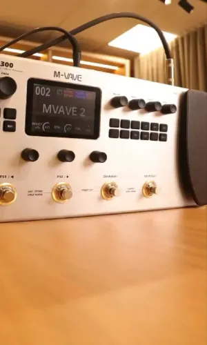 Pedaleira MK300