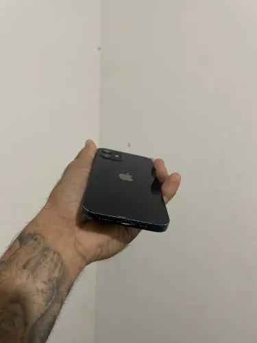 iPhone 12 128 gb todo original e com tudo funcionando perfeitamente 