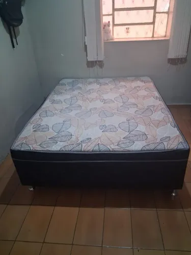 Cama box casal/ usada