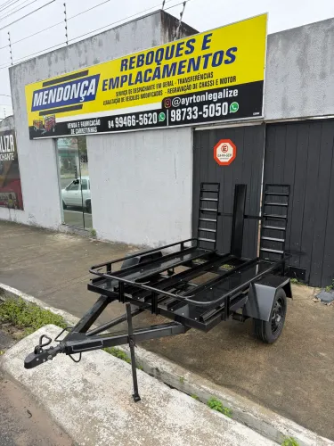 Reboque para quadriciclo ou três motos