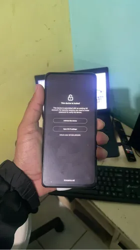 Notebook e celular 