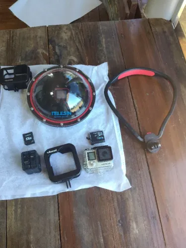 Go Pro Hero 4 Silver + Dome Telesin