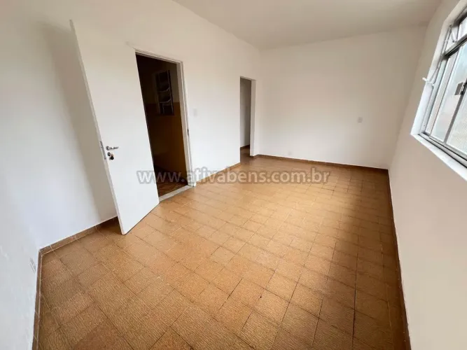 Apartamento em vila fechada com 02 Quartos em Vaz Lobo