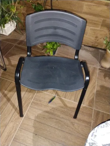 Cadeira super resistente