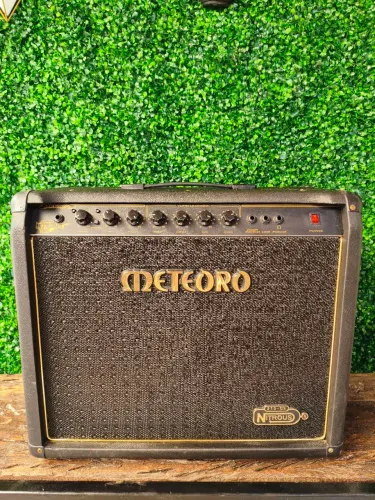 Amplificador Meteoro Nitrous drive 100