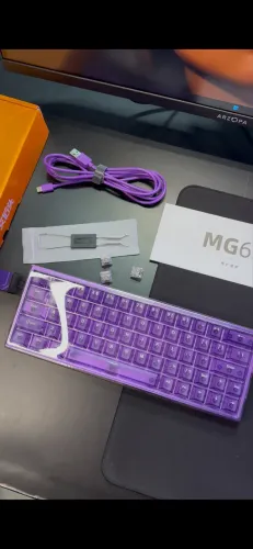 Teclado Magnético IROK MG63 com base de alumínio
