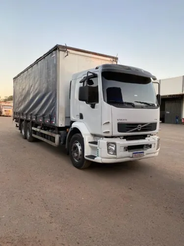 VOLVO VM 270 6X2 2012 TRUCK SIDER
