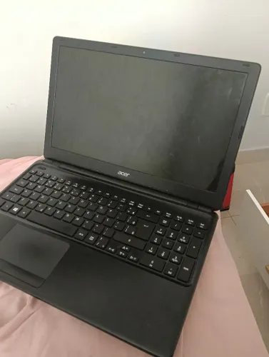 Notebook Acer estragado