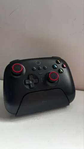 8Bitdo Ultimate 2 - Controle Wireless