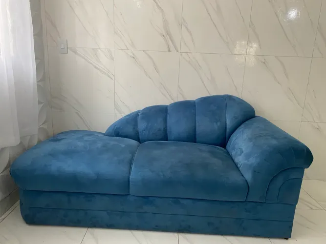 Sofá Namoradeira / Chaise Veludo Azul