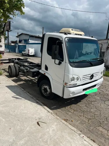 Acelo 915 no chassi
