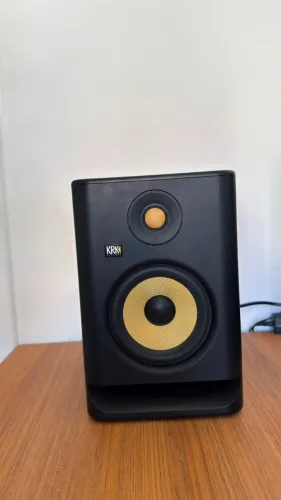 Monitor de audio KRK 5 G4