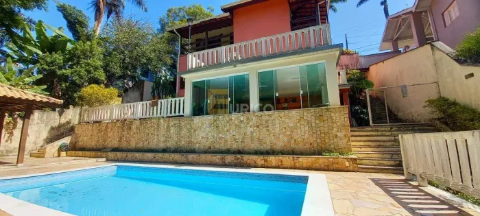 Casa em Condomínio à Venda em Vinhedo - Vista Alegre (Café), 186m² de Área Íntima