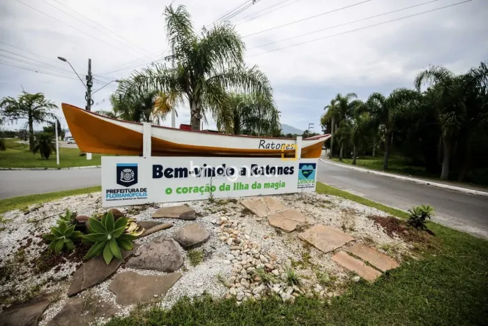 TERRENO COM ÁREA DE 12.420M² NO BAIRRO DOS RATONES