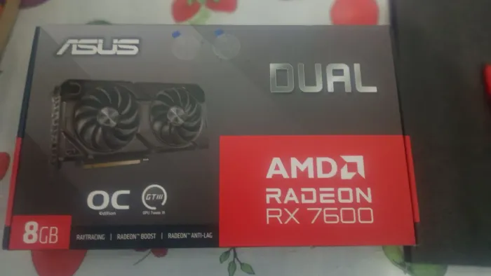 Placa de vídeo Rx7600