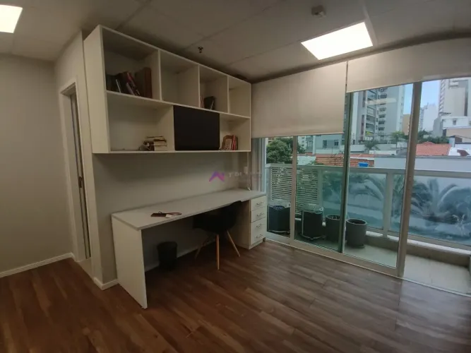 Sala Comercial Mobiliada para Locação na Vila Mariana com Vaga, Ar-Condicionado e Portaria