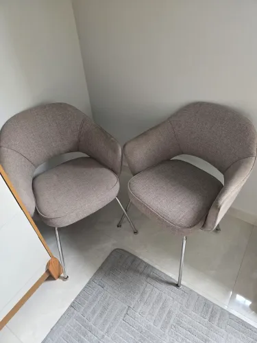 Duas poltronas/cadeiras sala