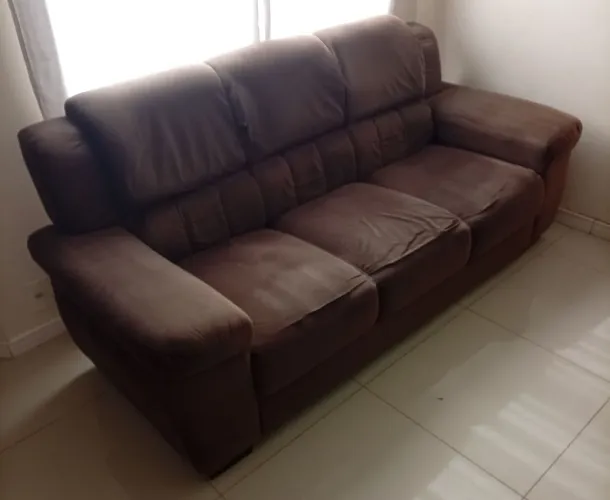 Sofá 3 lugares 