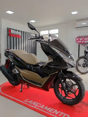 HONDA PCX DLX ABS, TE ESPERA NA RECREIO MOTOS 