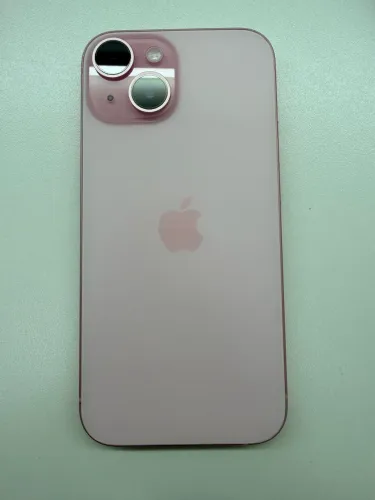 iPhone 15 256GB Rosa (bateria 90%)