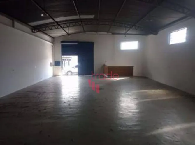 Galpão Comercial para Alugar de 190m² no Bairro Campos Elíseos em Ribeirão Preto com Amplo
