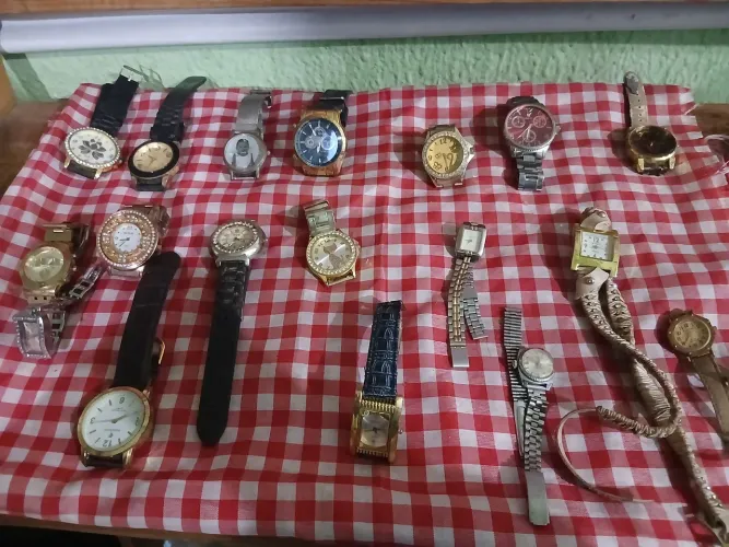 Relógios diversos tipos