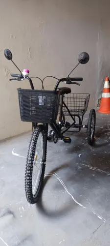 Triciclo Cargueiro Aro 26 NOVO - Nunca Usado - Cesta Dianteira e Traseira