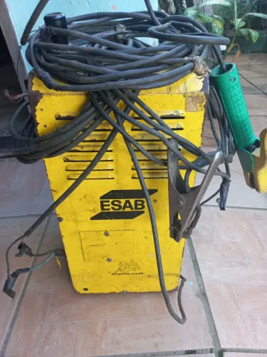 Máquina de solda Esab