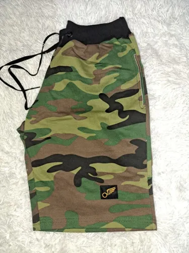 Lote de roupas novas para revenda.