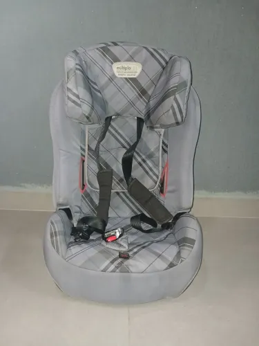 Cadeirinha burigotto peg perego 9 a 36kg