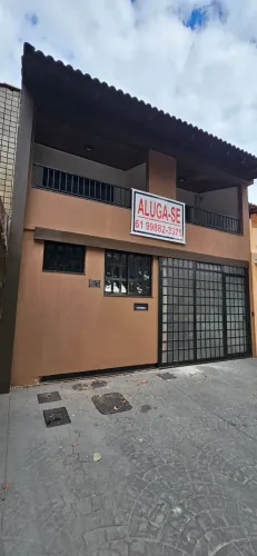Casa recém-reformada na 704 Sul W3 | 4 quartos e acabamento impecável
