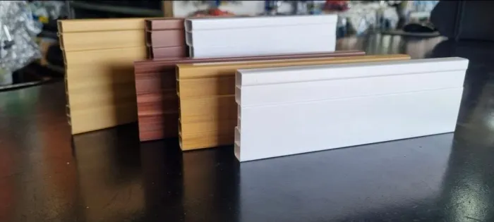 Rodapé de PVC - 7cm e 10cm, Branco e Amadeirado