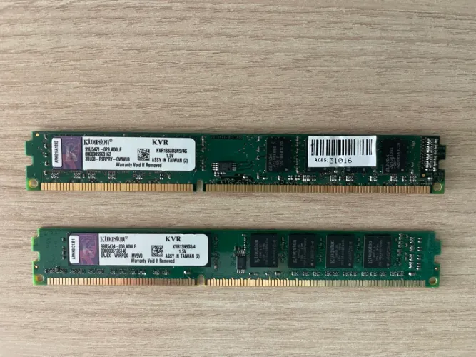 Memória Kingston DDR3 para desktop 4GB cada