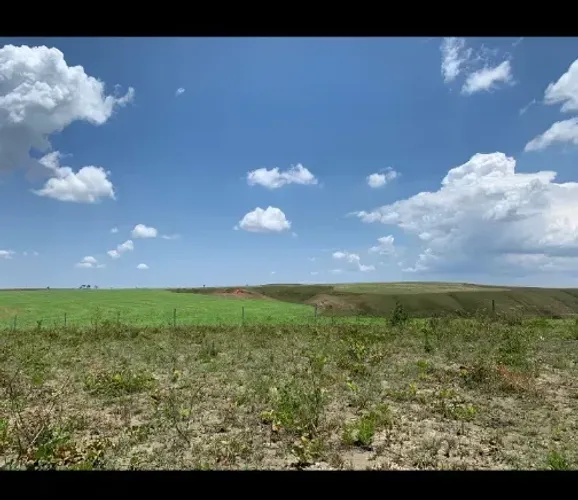 Vende-se uma excelente fazenda de 166 alqueires