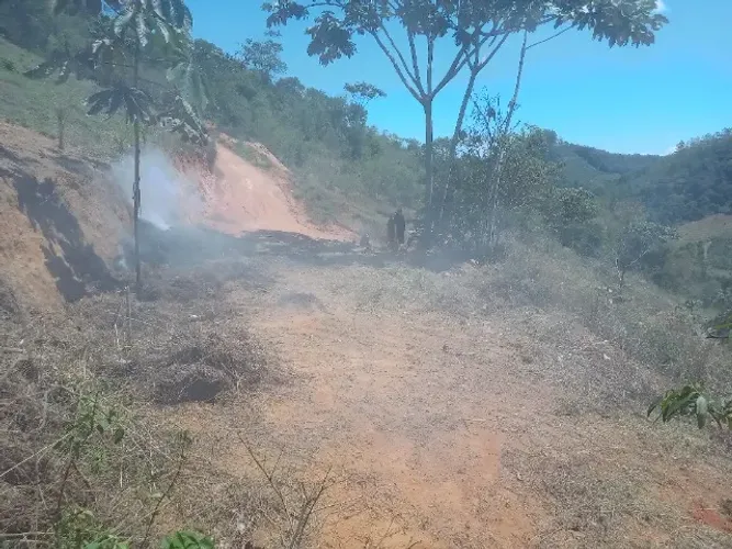 Vende-se terreno em perobas paraju ES