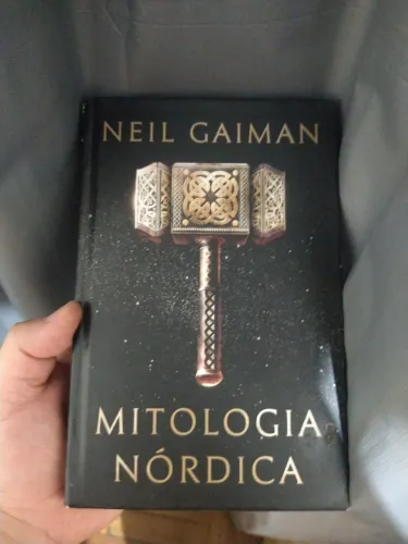 Livro Mitologia Nórdica - Gaiman, Neil. Super Conservado