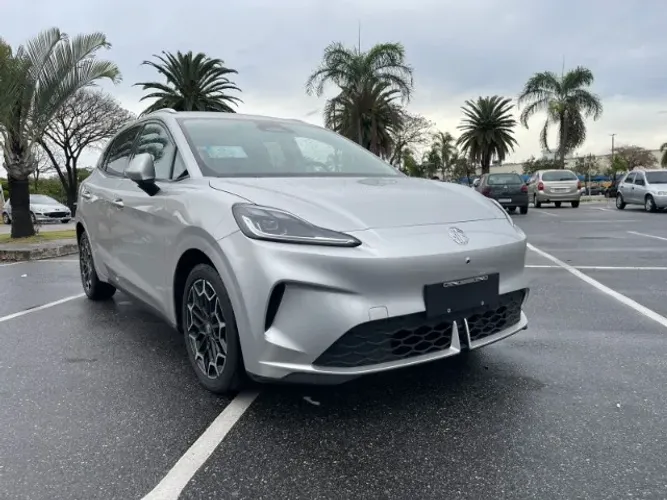 MG 4 Luxury 2027