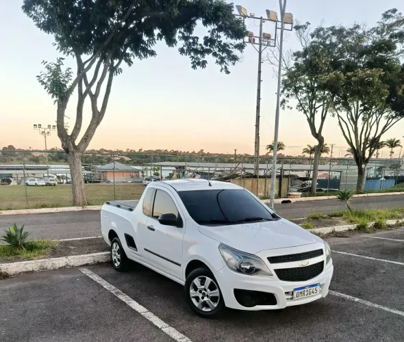 Chevrolet Montana LS 1.4 Econoflex 8V 2P 2013