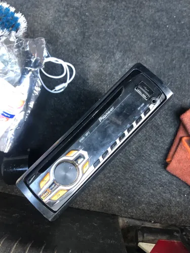 Vendo a parelho ou troco em alto falante de porta