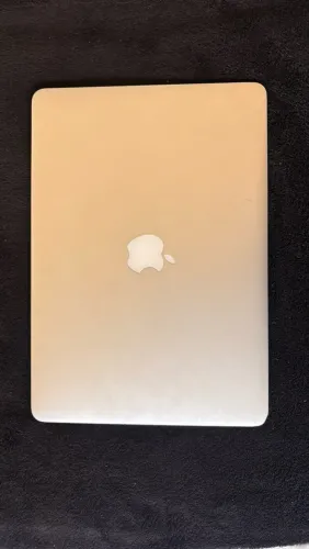 MacBook Air 13? 2015 | i5 | 8GB RAM | SSD 256GB