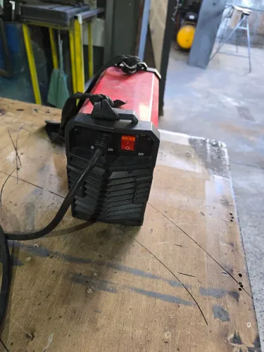 Máquina de solda 160A bambozzi bivolt