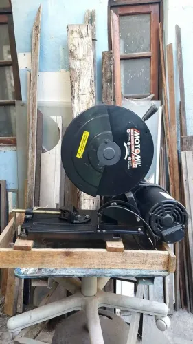 Máquina para Cortar Ferro com Motor Trifásico 3CV SC-100T Motomil