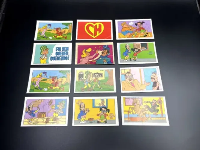 FIGURINHAS CHAVES E CHAPOLIN LOTE COM 12