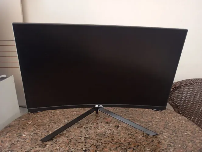 Monitor Gamer Ninja Curvo